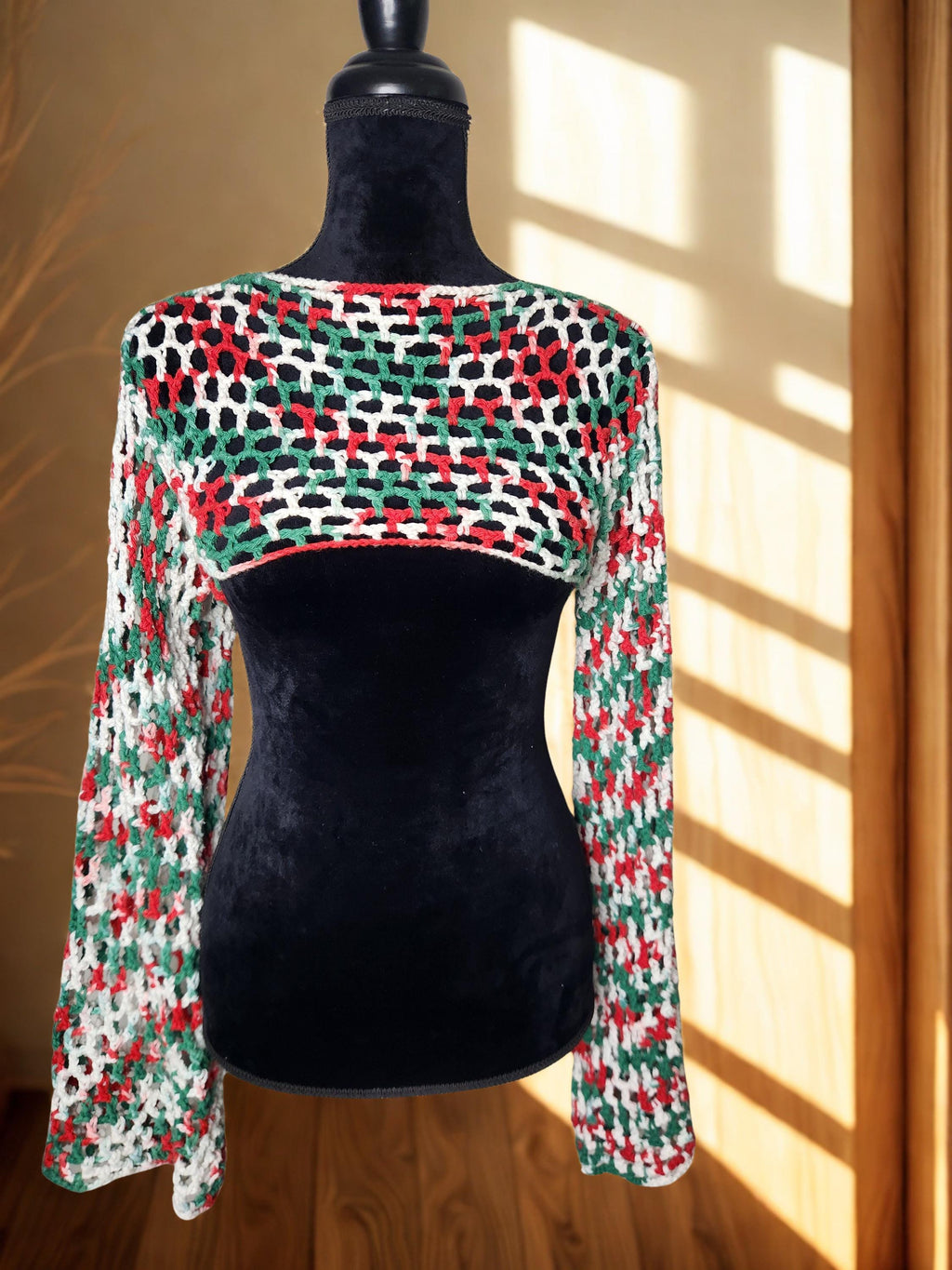 Hand crotchet Size M 4-6